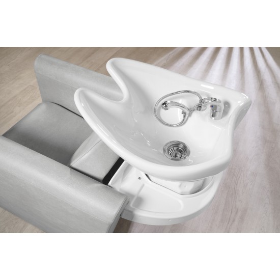 Kolmekordne juuksurisalong Salon Ambience Legend