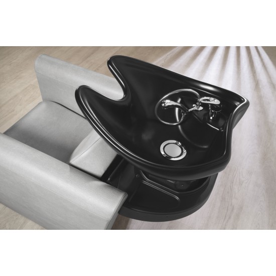 Kolmekordne juuksurisalong Salon Ambience Legend